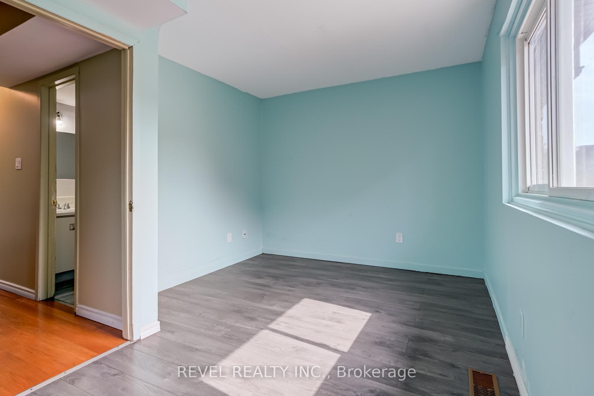 20 Hainford Street Unit #19 photo 16