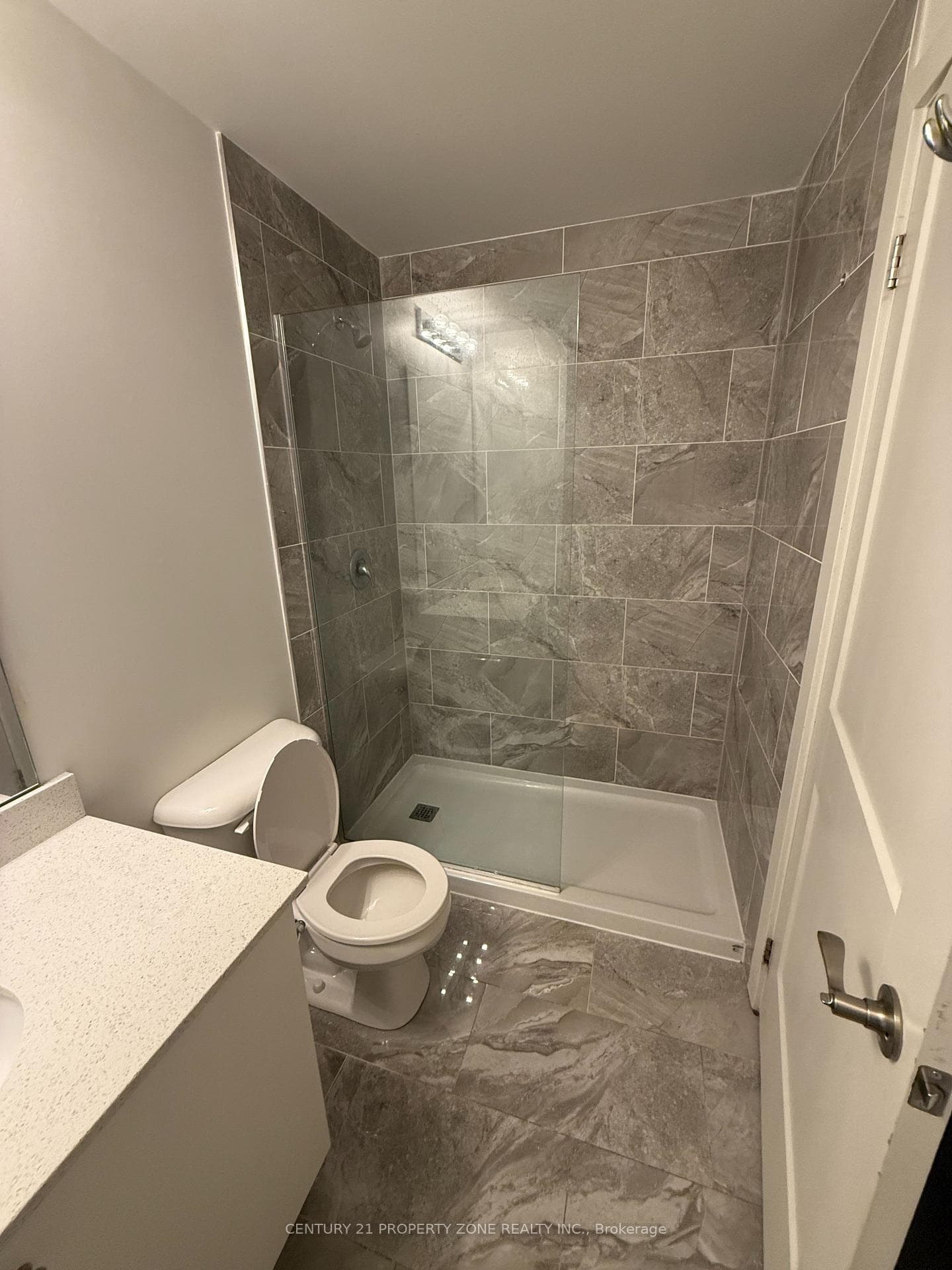110 Fergus Avenue Unit 428 photo 9