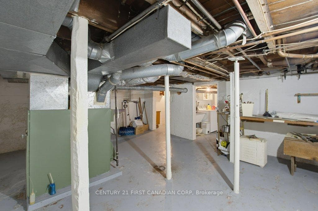 243 Tecumseh Avenue photo 33