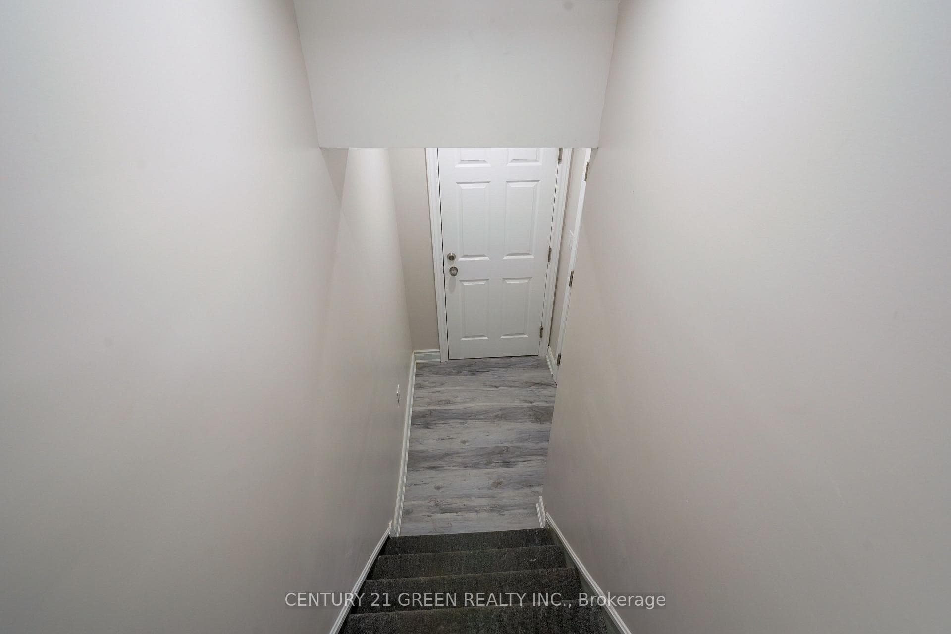 123 Kingswood Drive Unit Bsmt photo 18