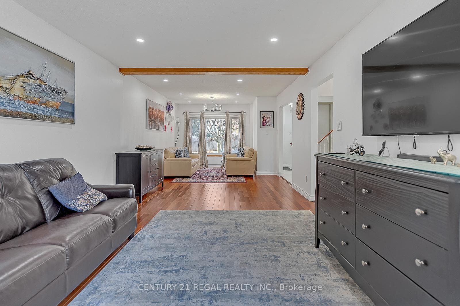 28 Upland Drive photo 12