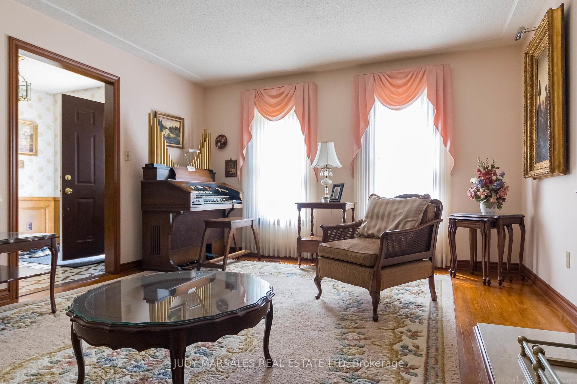 637 Hiawatha Boulevard photo 10