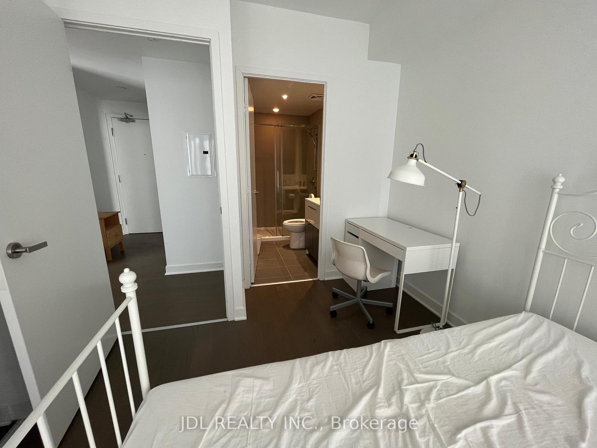 15 GRENVILLE Street Unit 3504 photo 5