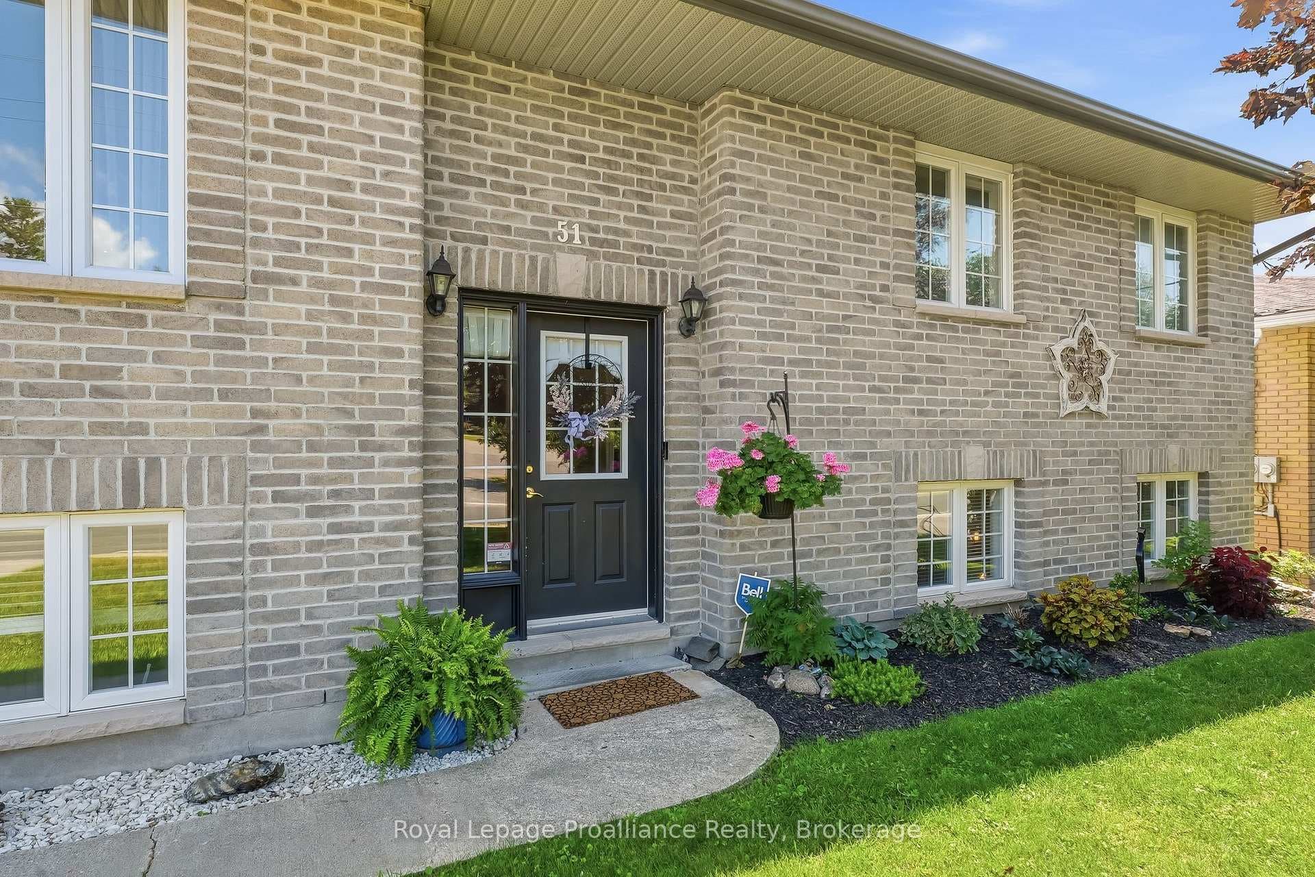 51 Richardson Street photo 8
