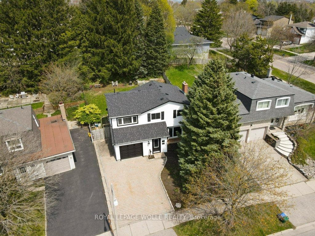 8 Elm Ridge Drive photo 34