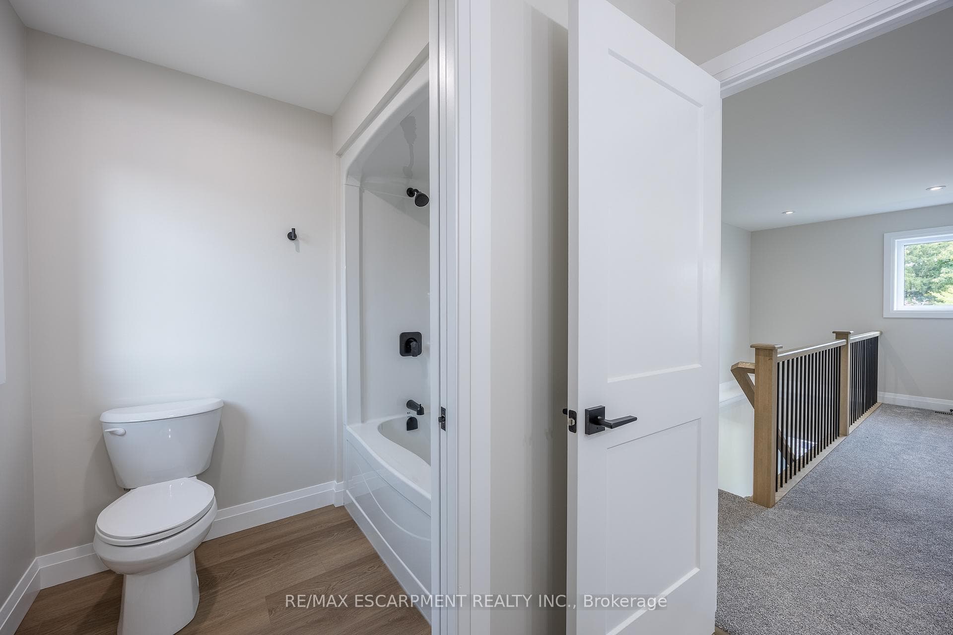 3 Maple Avenue photo 16