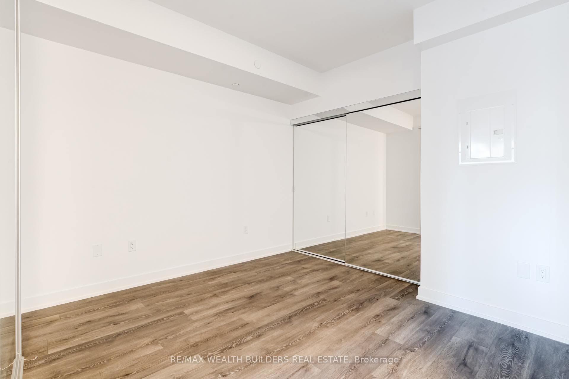117 Broadway Avenue Unit 309 photo 8