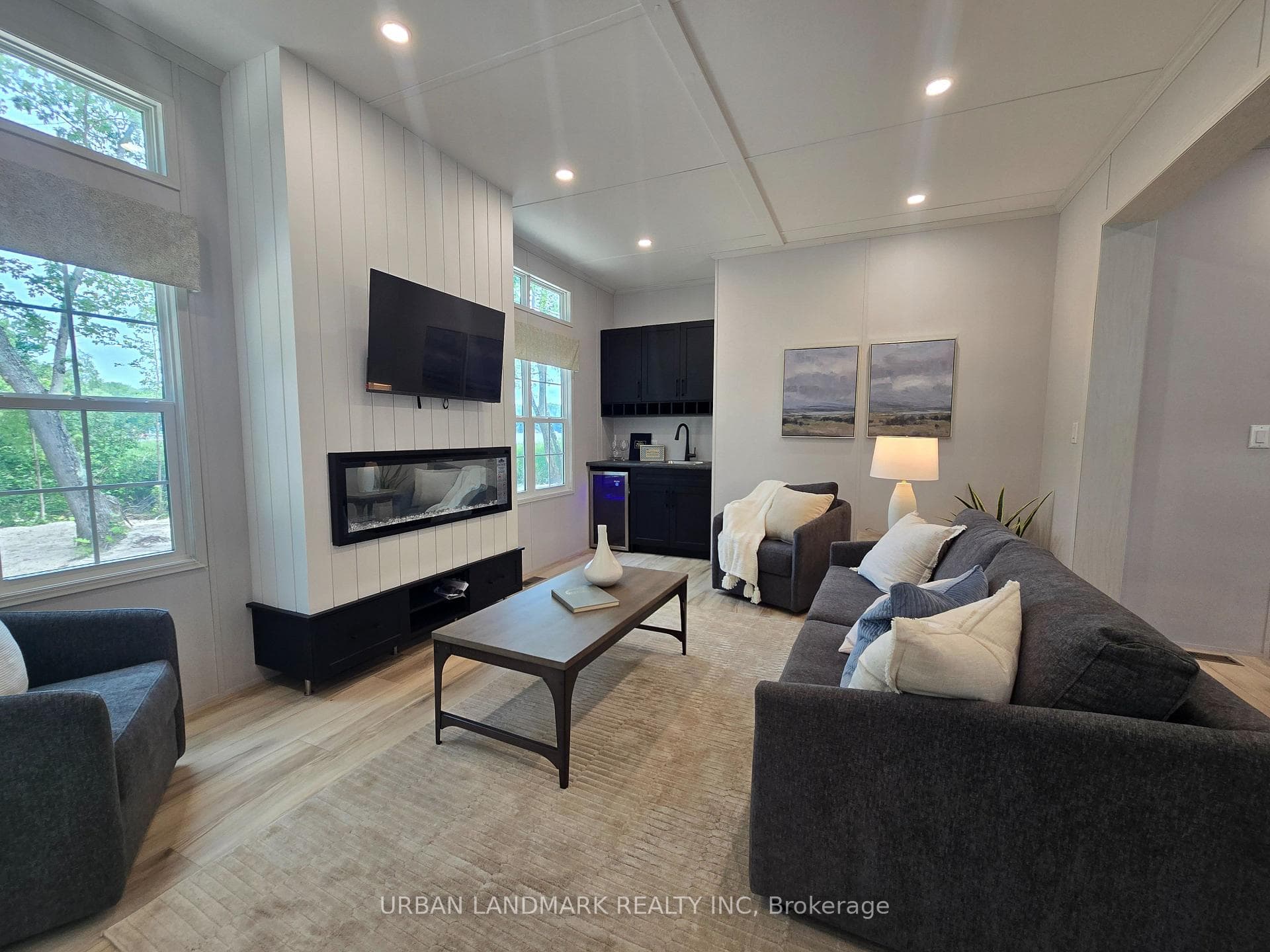 136 Glen Allen Park Lane Unit Lot 15 photo 3