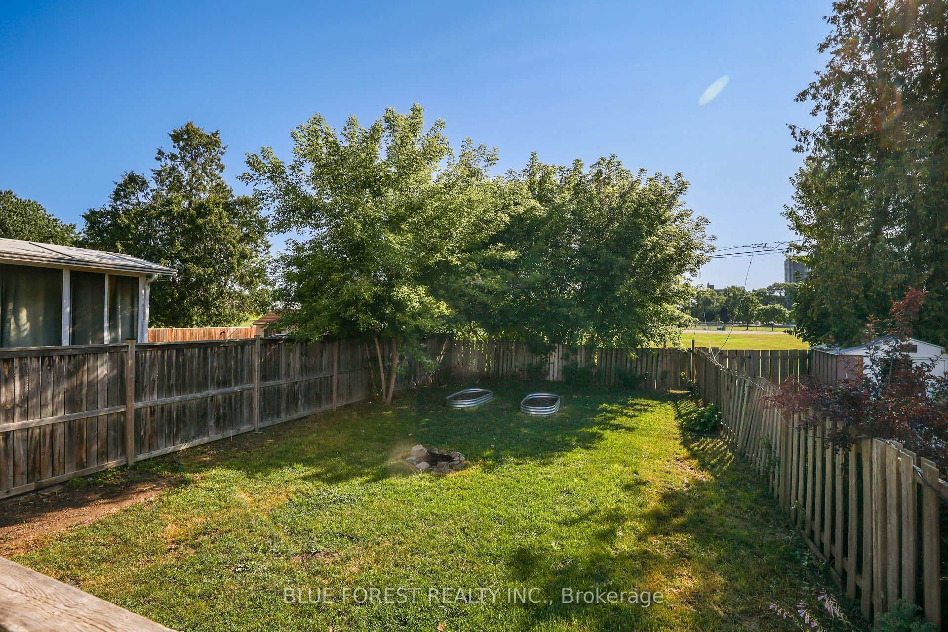 764 Curry Street photo 25