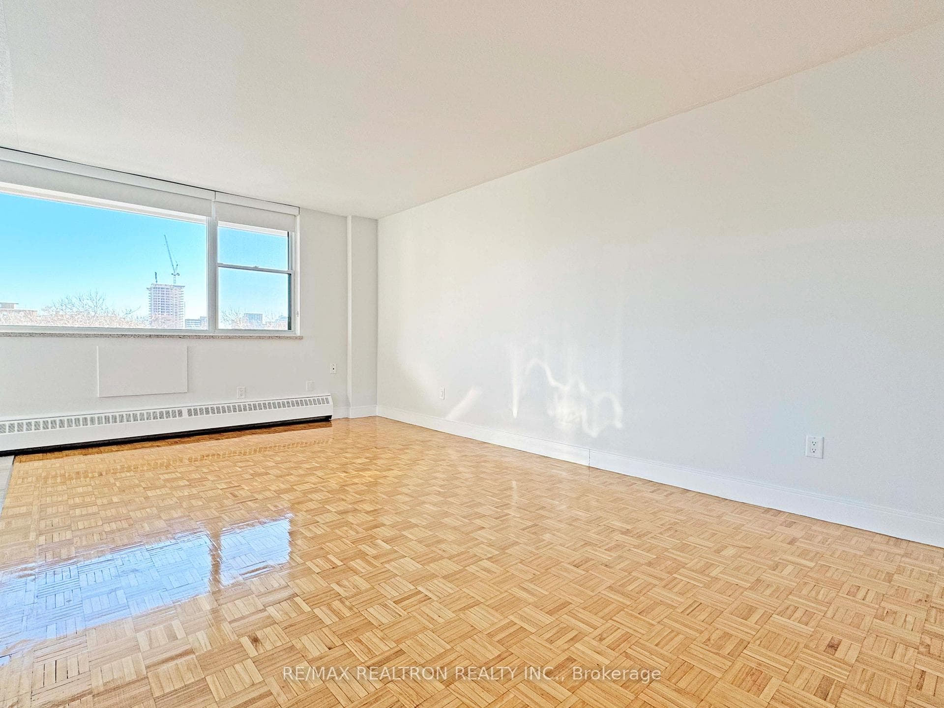 276 St George Street Unit 702 photo 4
