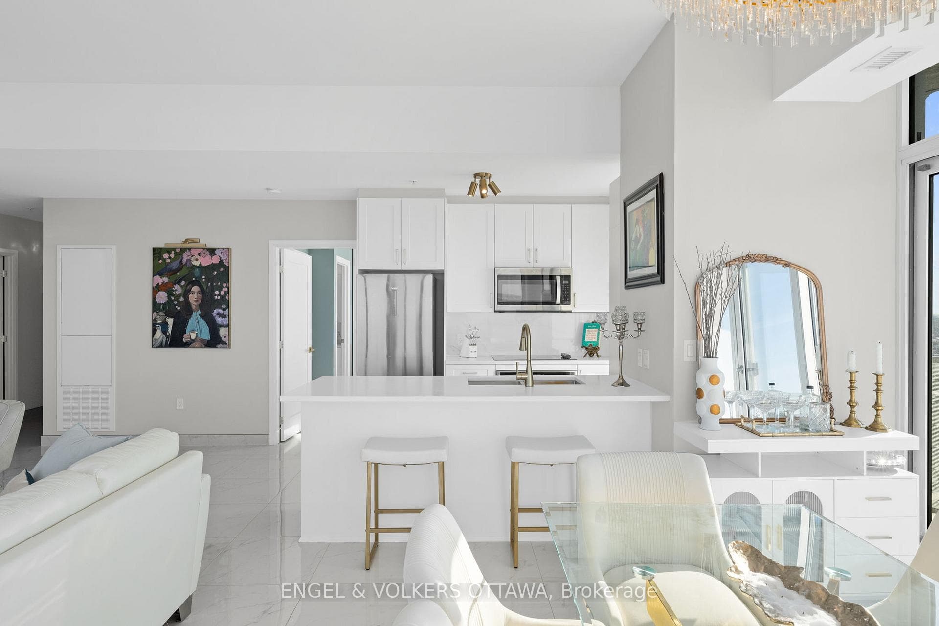 805 Carling Avenue Unit 3904 photo 7