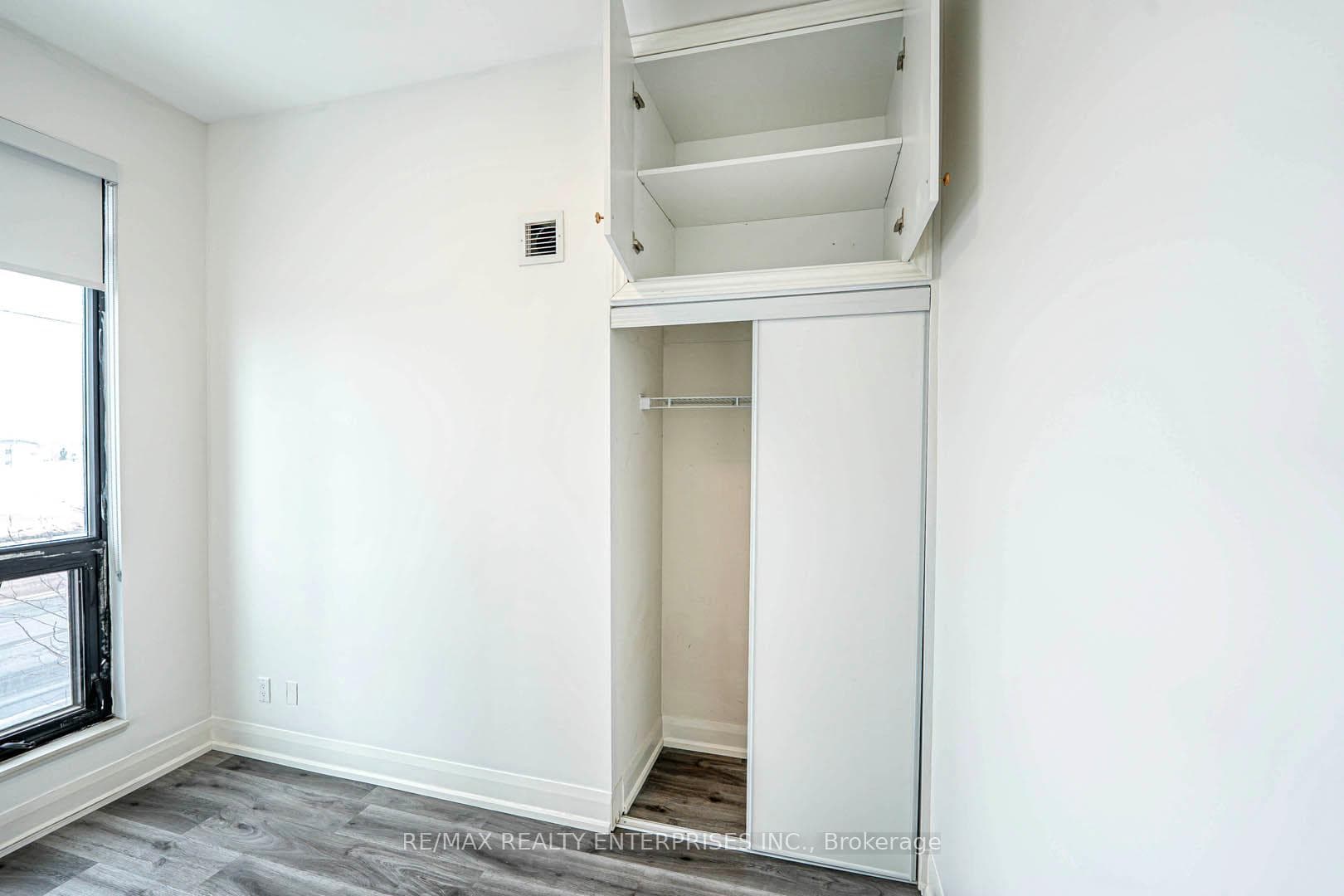 2900 Highway 7 Road Unit 206 photo 26