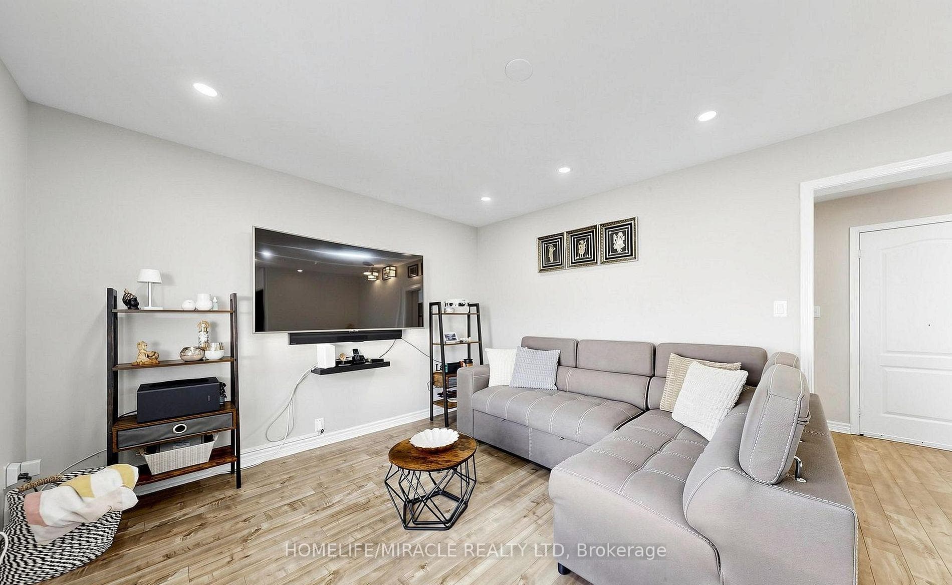 361 Brisdale Drive photo 8