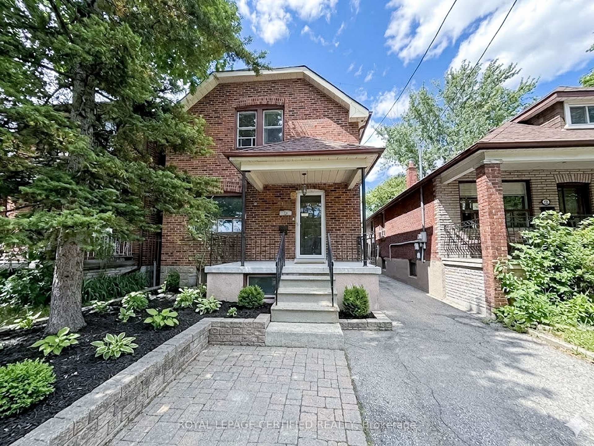 148 Belgravia Avenue Unit Upper photo 1