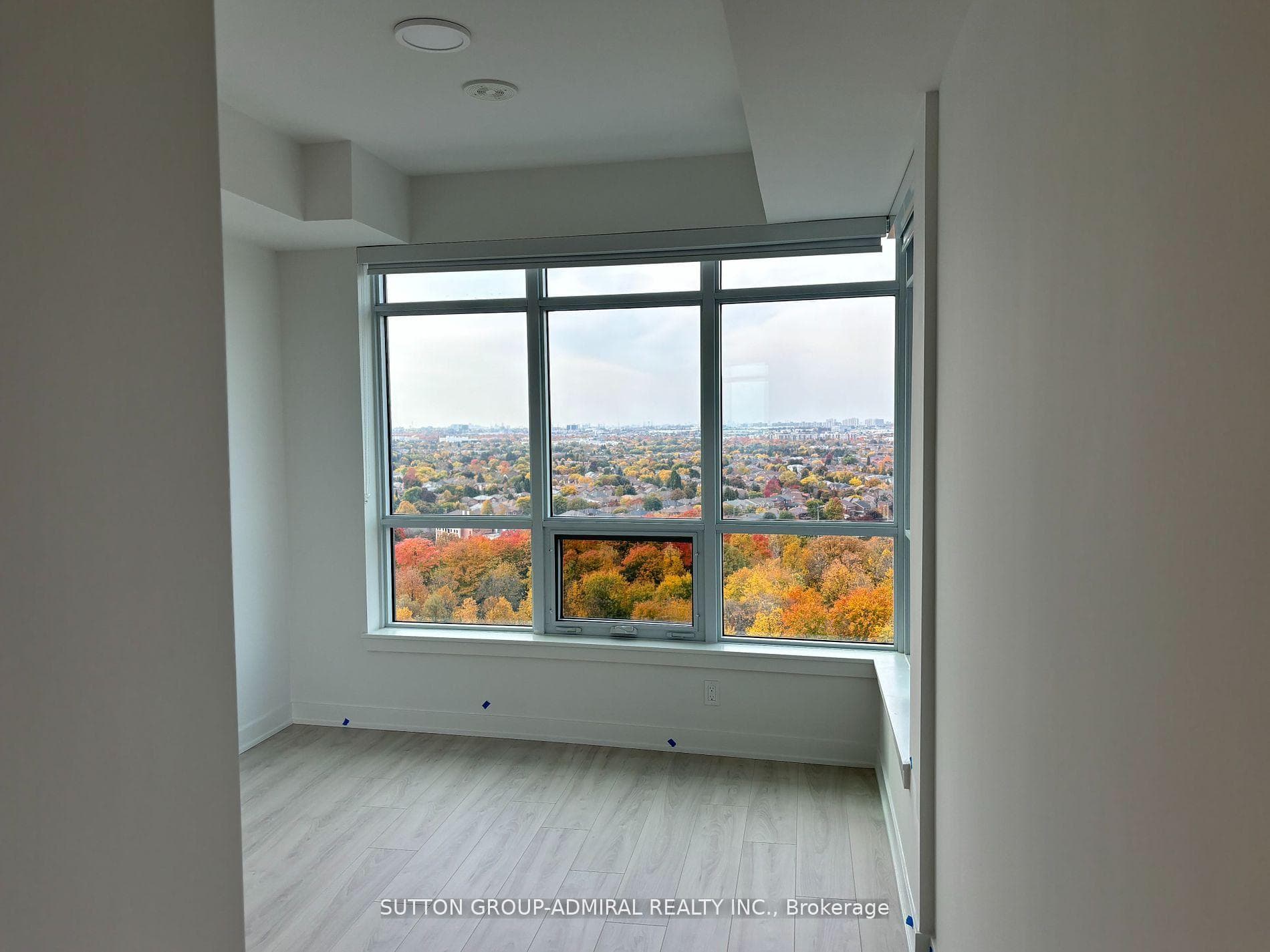 30 Upper Mall Way Unit A1505 photo 6