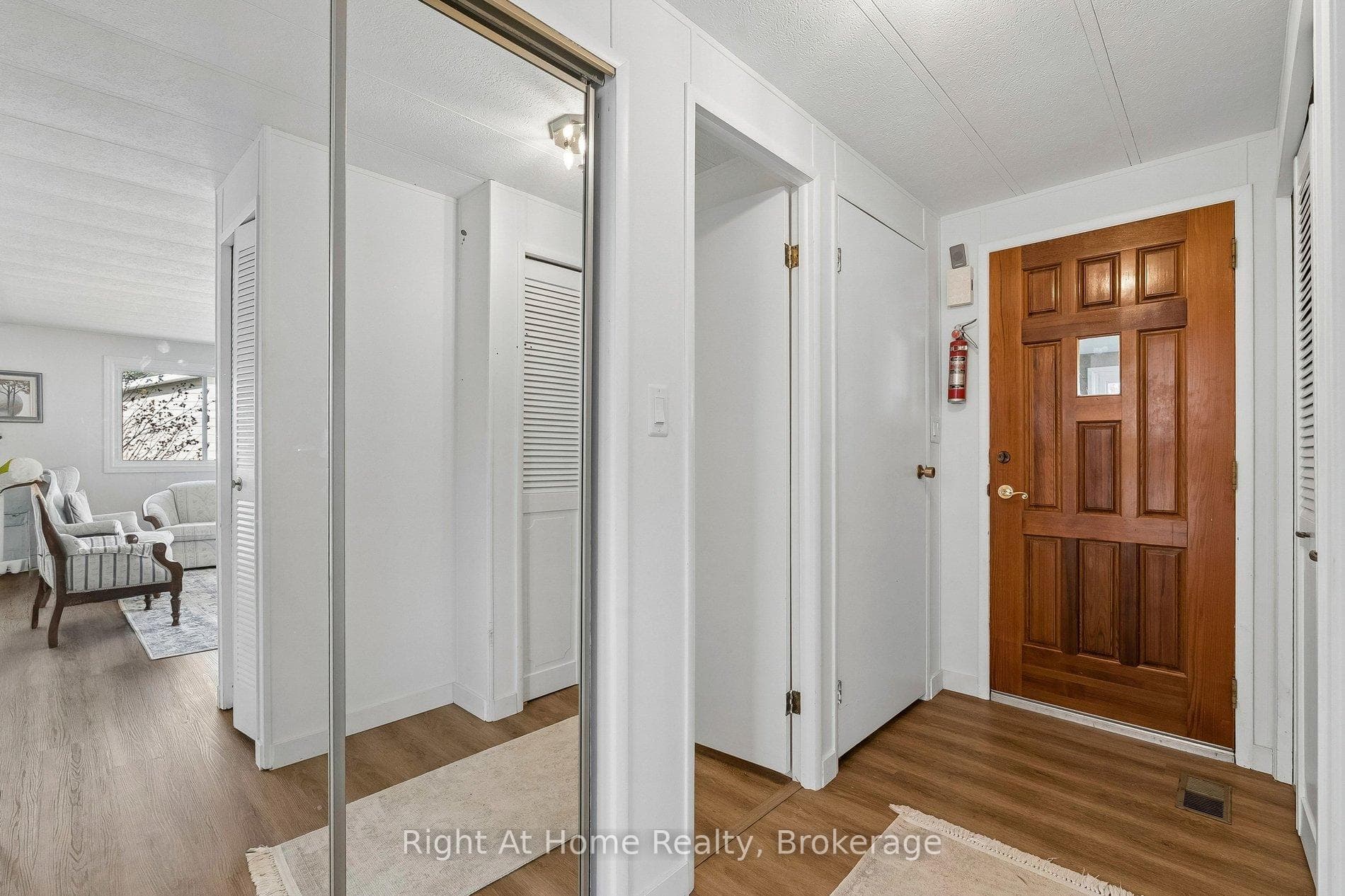 6 Emery Court photo 5
