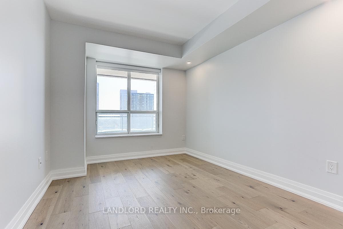 1 Pemberton Avenue Unit 1101 photo 31