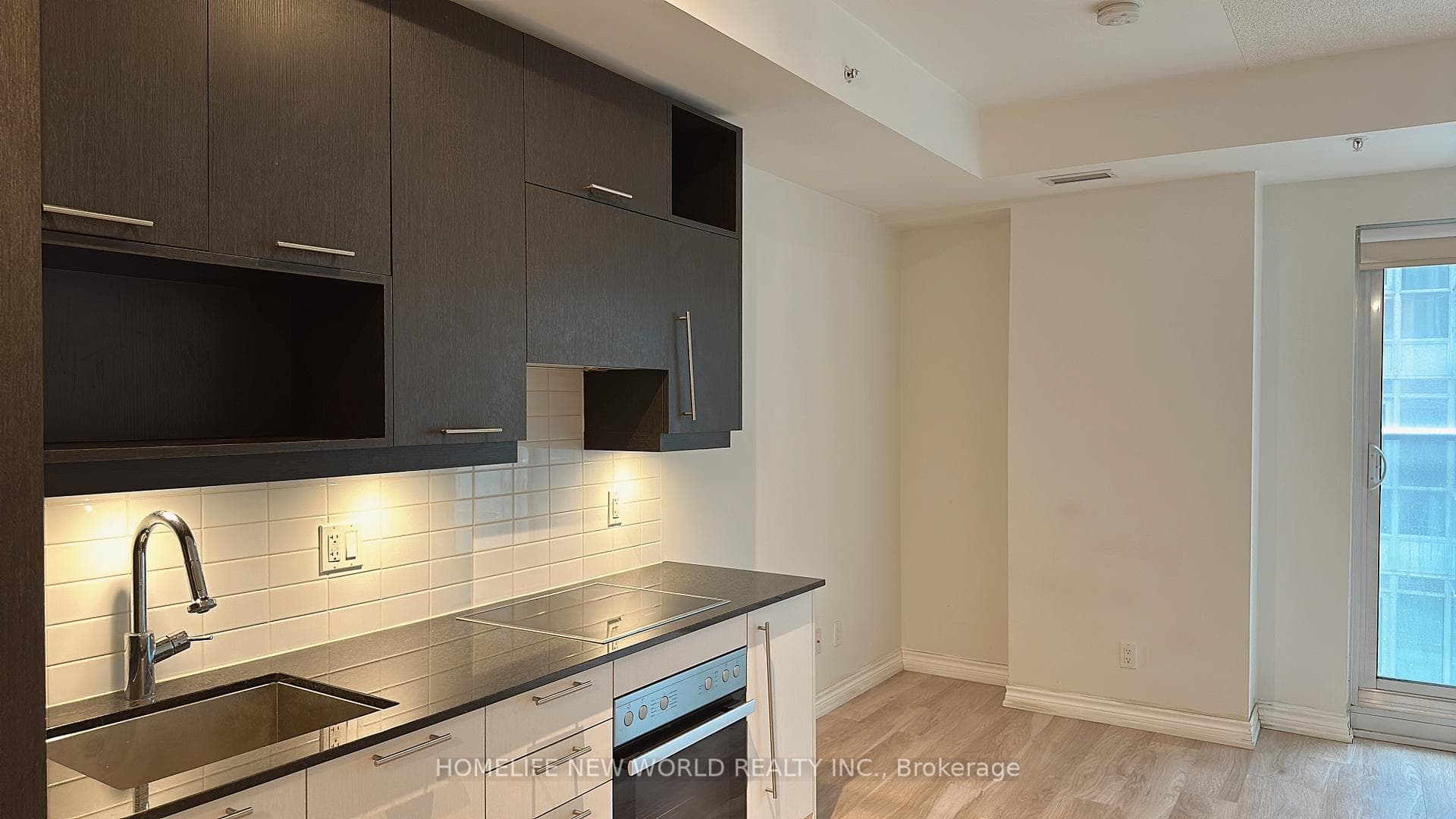 30 Nelson Street Unit 402 photo 6