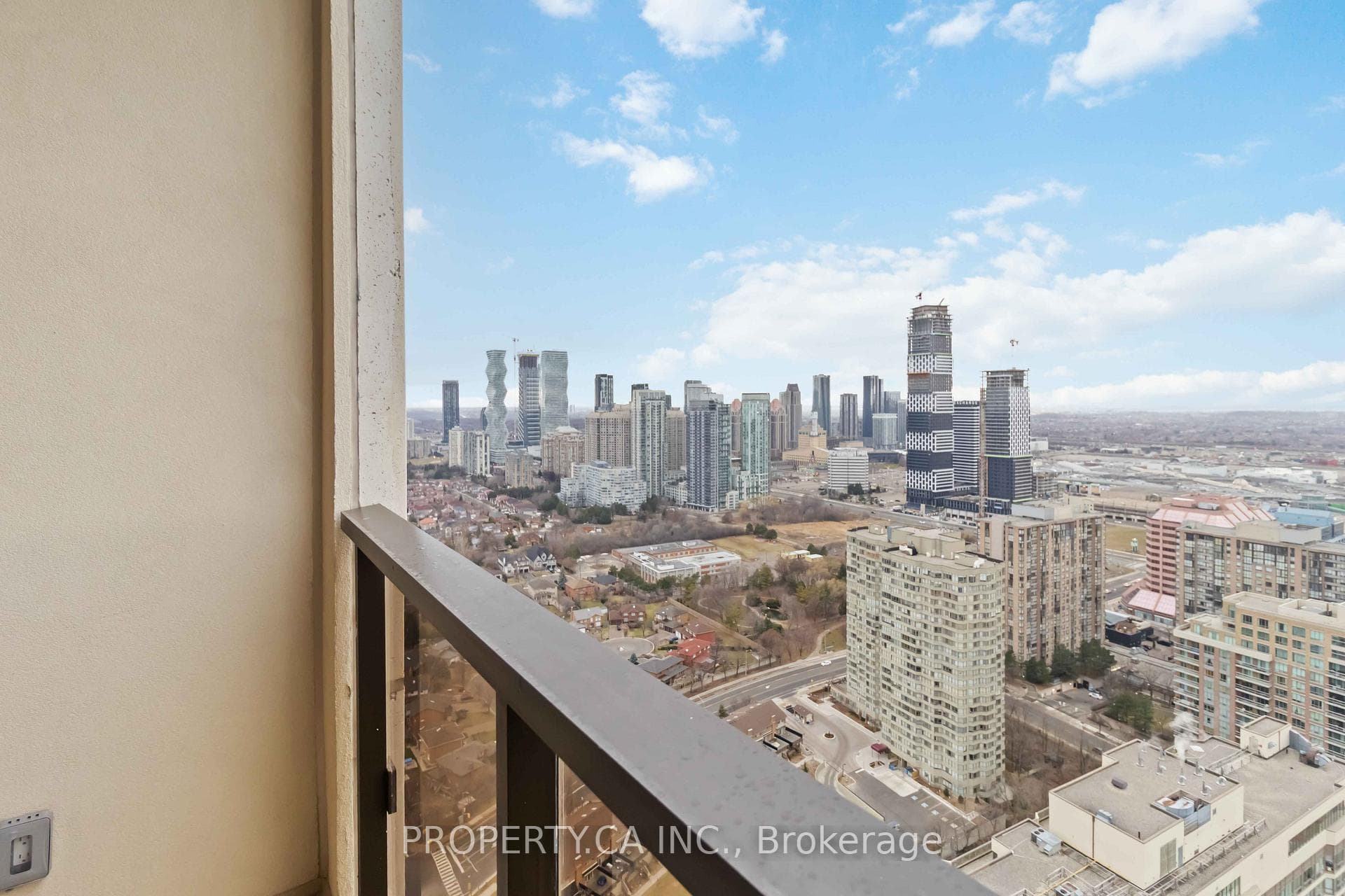 30 Elm Drive Unit 3811 photo 38