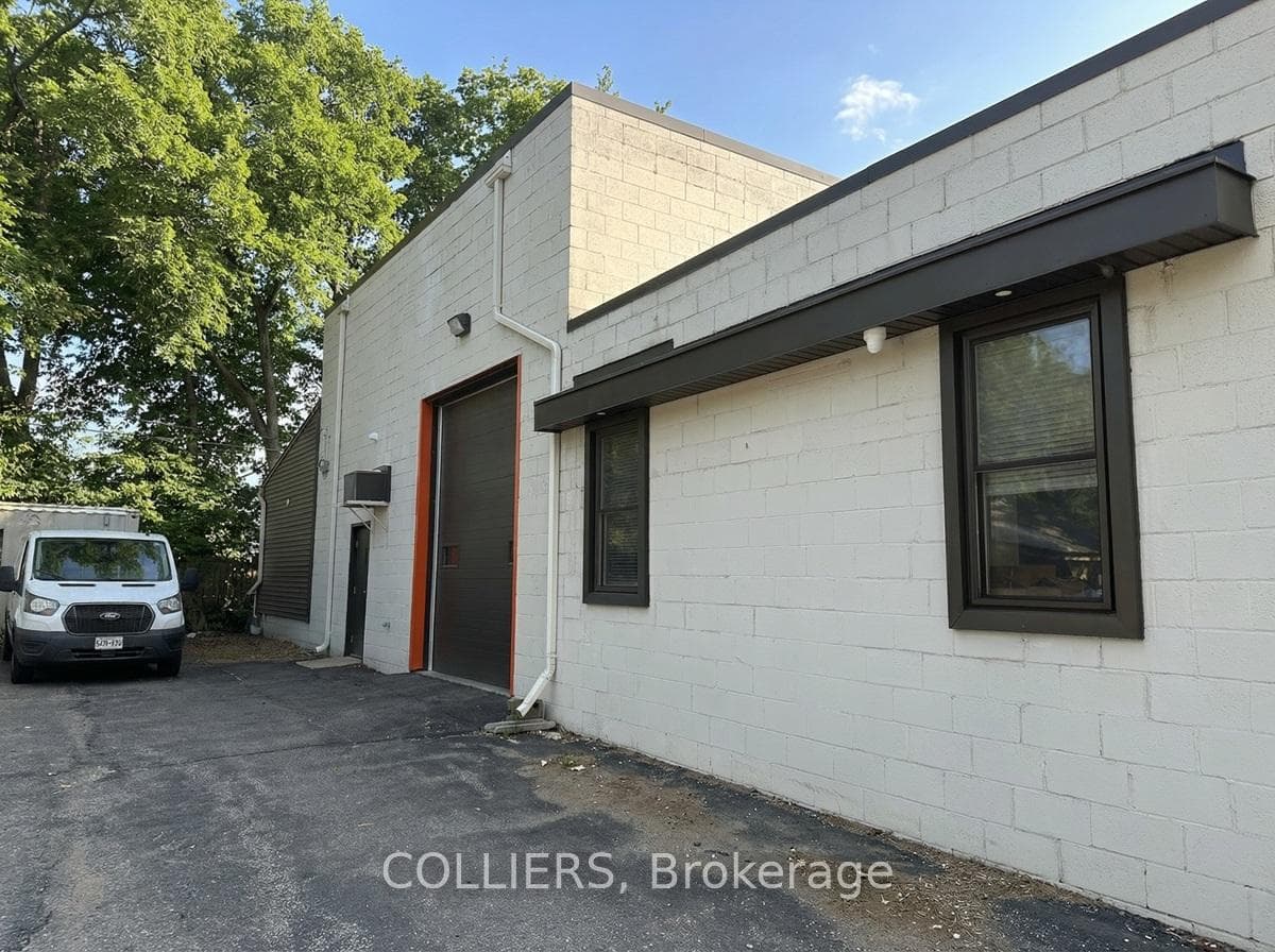 108 Parkdale Avenue photo 2