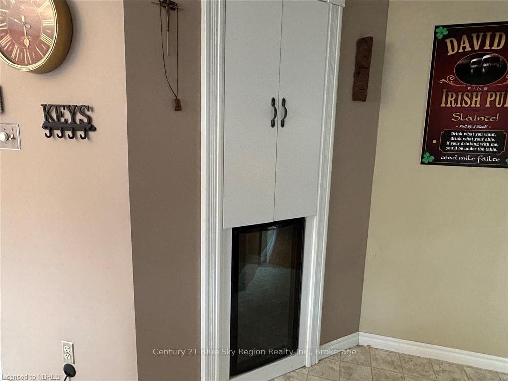 208 LITTLE DOWN Lane Unit 13 photo 4