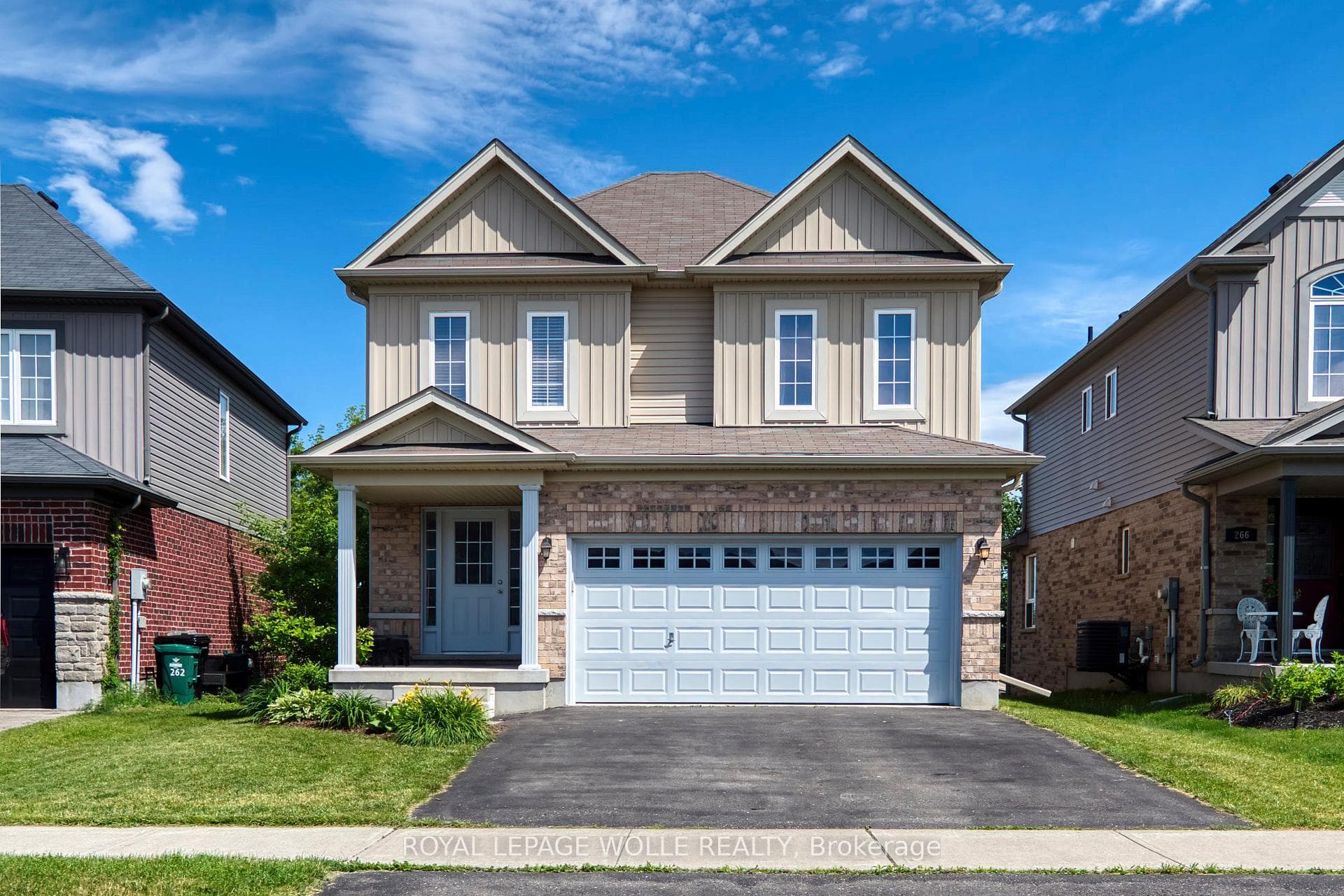 264 Vincent Drive photo 1