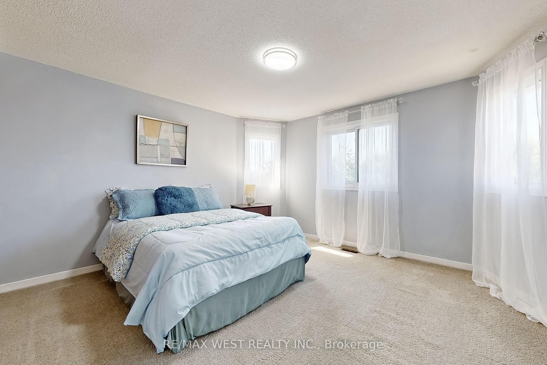 22 Dunvegan Drive photo 30