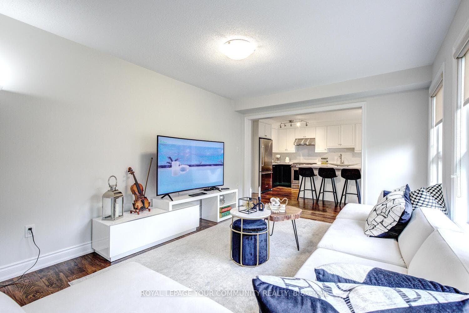 71 Queensbridge Drive photo 17