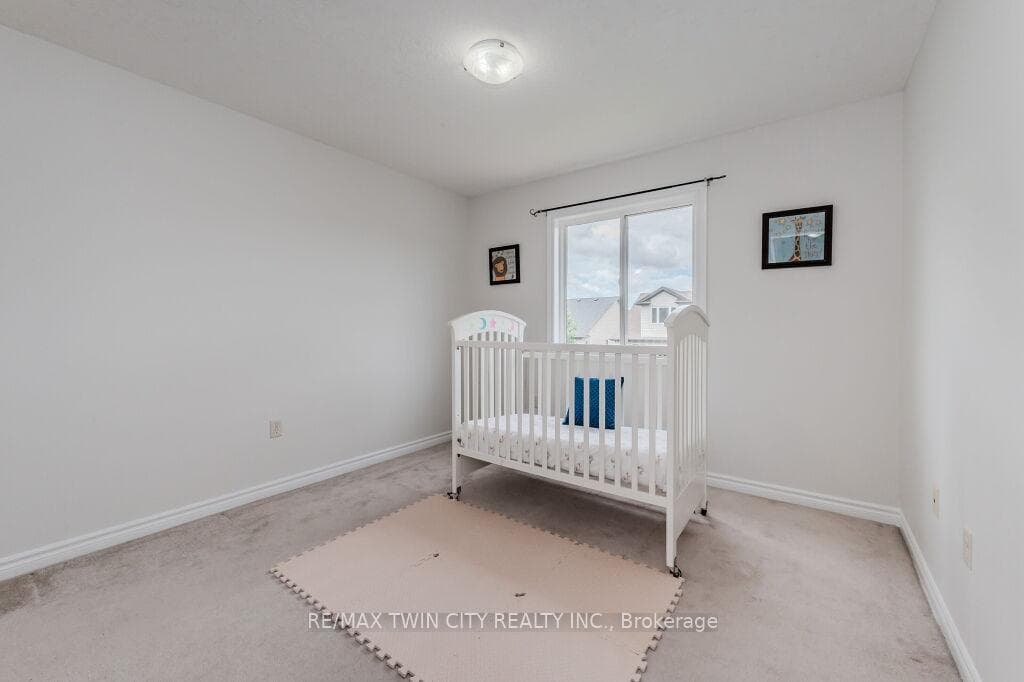 135 HARDING Street photo 15