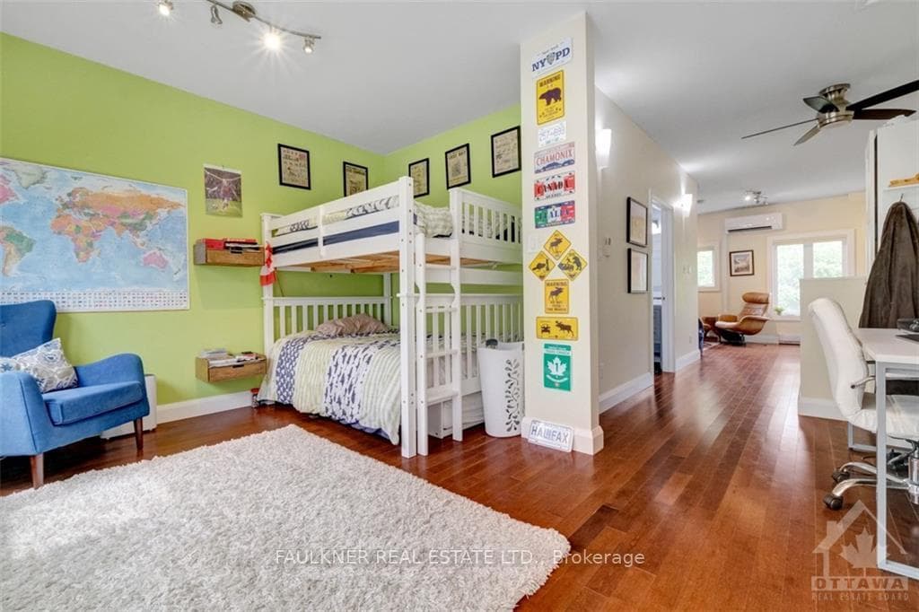 63 GROVE Avenue photo 24