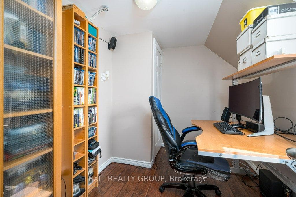 60 Crown Street photo 26