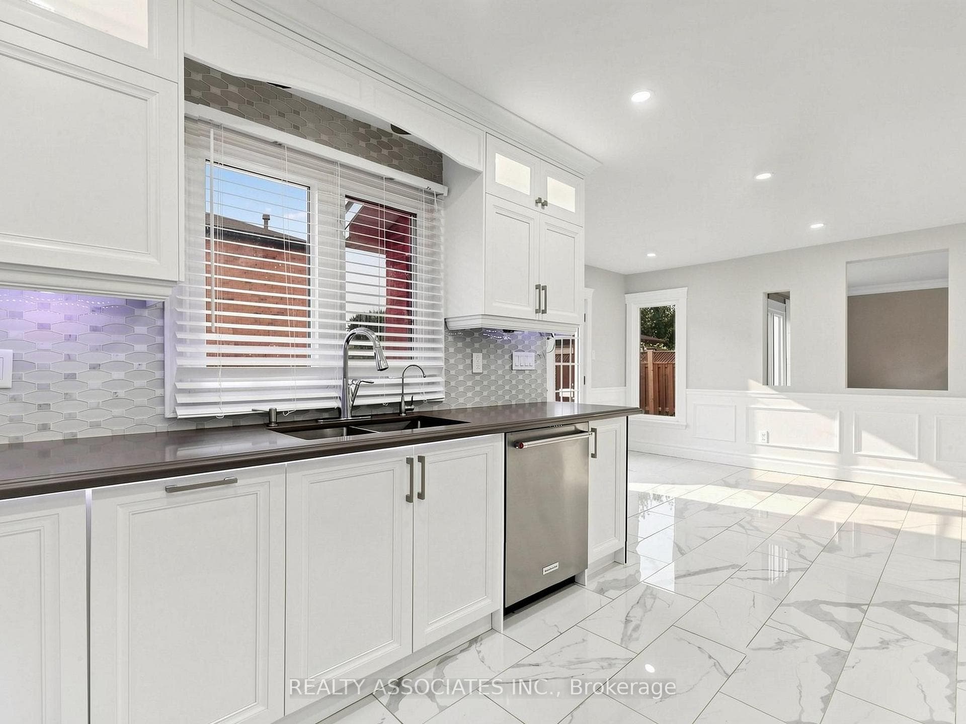 96 Zinnia Place photo 14