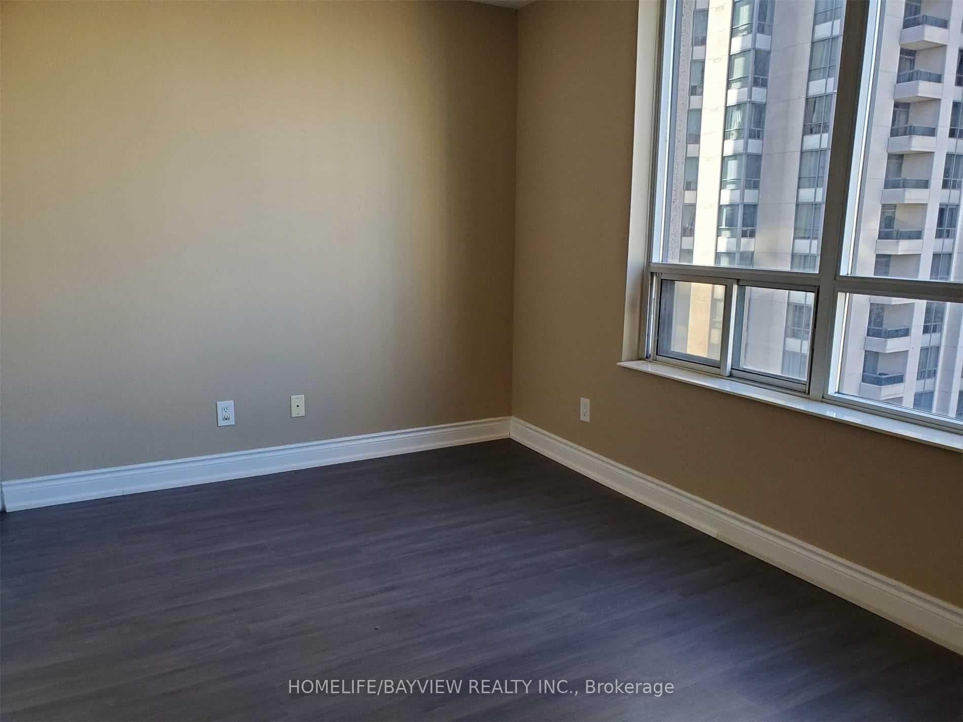 15 NORTHTOWN Way Unit 1018 photo 3