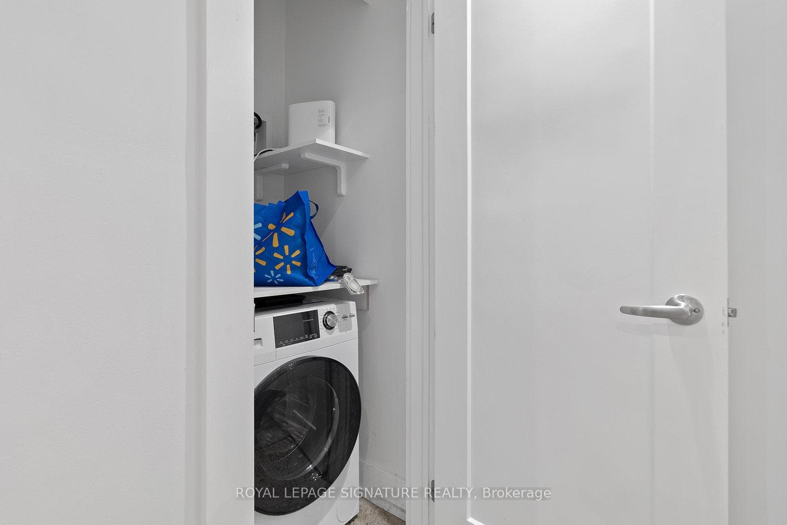 1553 Bloor Street Unit 6 photo 6