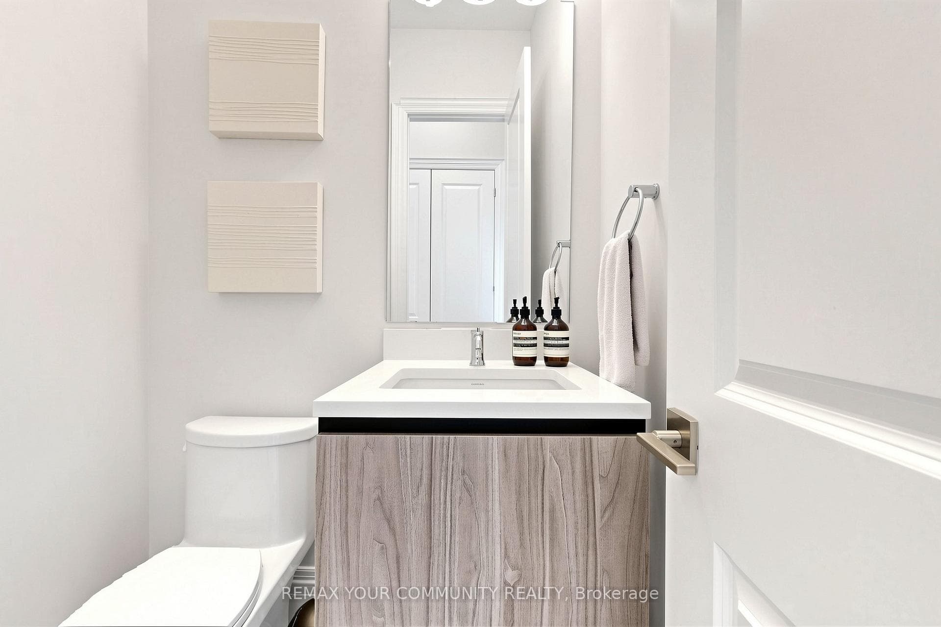 60 Royal Hill Court photo 14