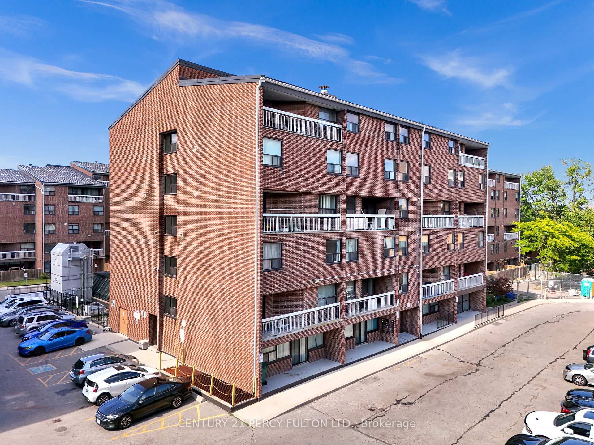 4062 Lawrence Avenue Unit 204 photo 1