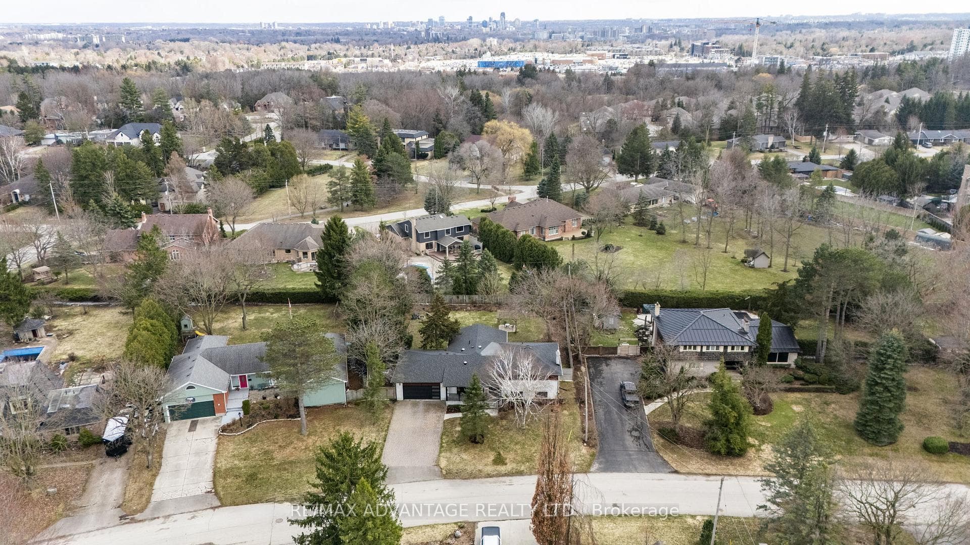 31 Redford Road photo 45