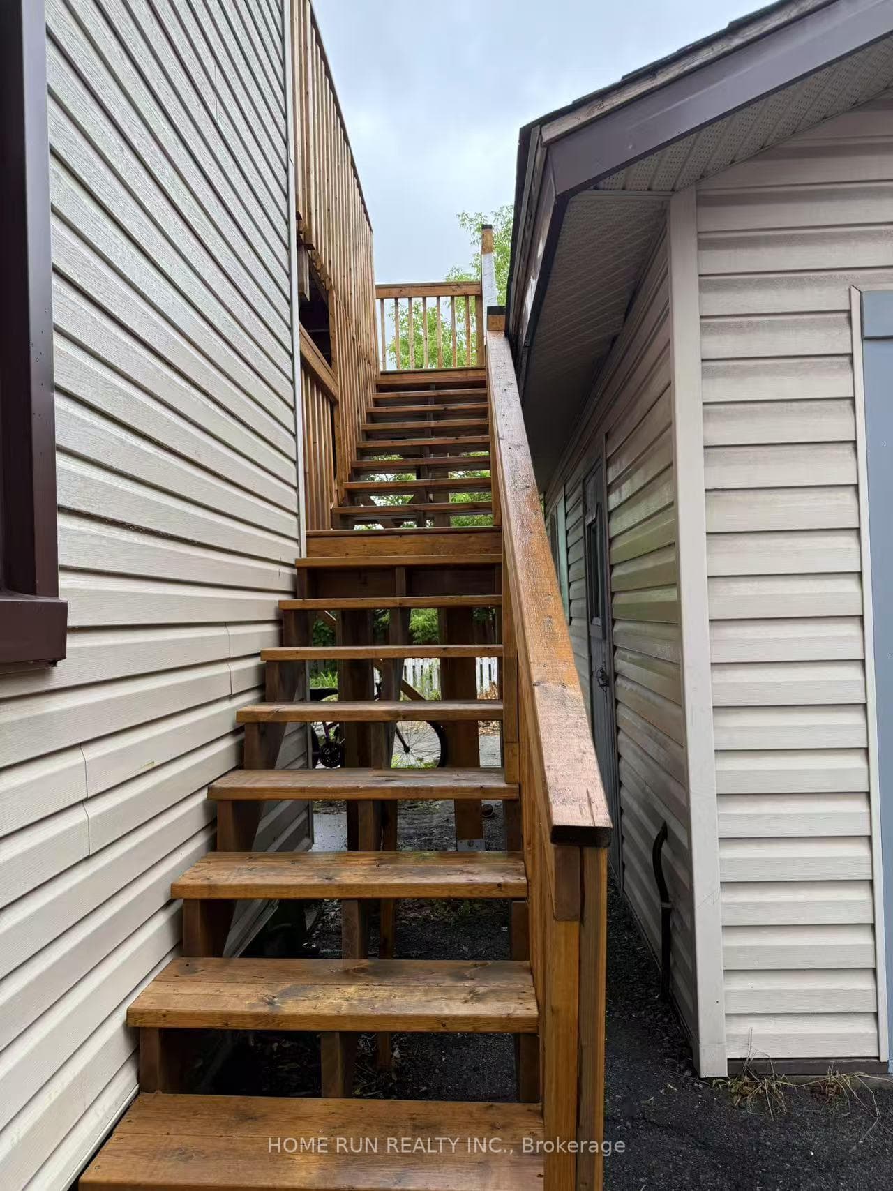 191 Pretoria Avenue photo 2
