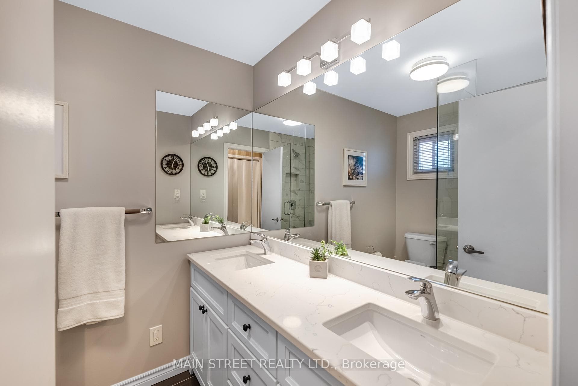21 Steen Drive photo 16