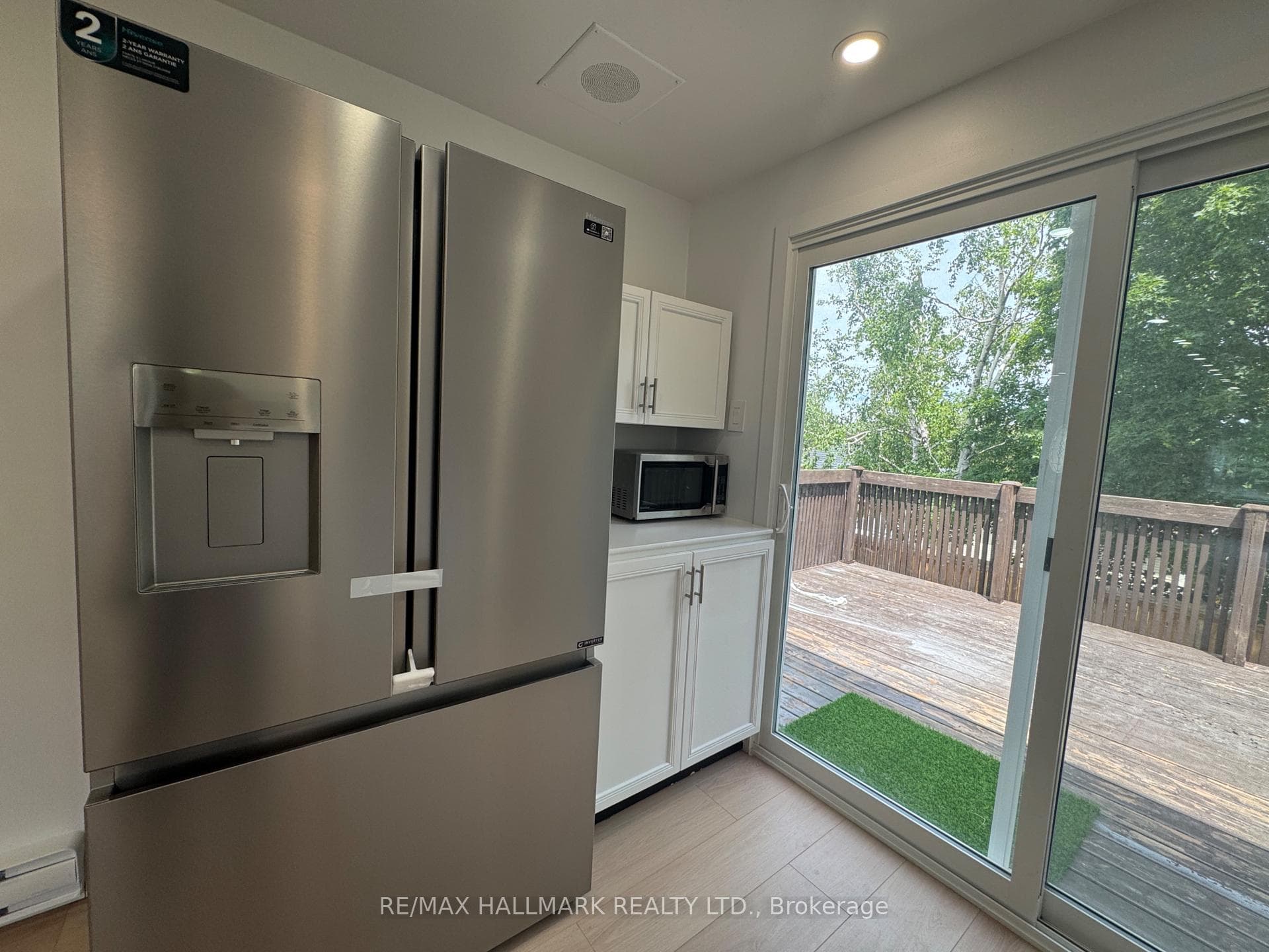 321 Sunnidale Road photo 7
