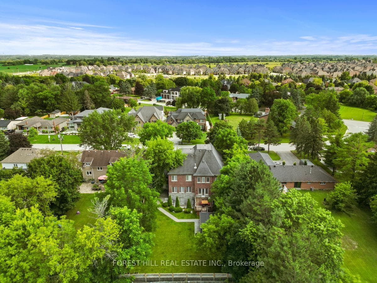 82 Faris Avenue photo 40