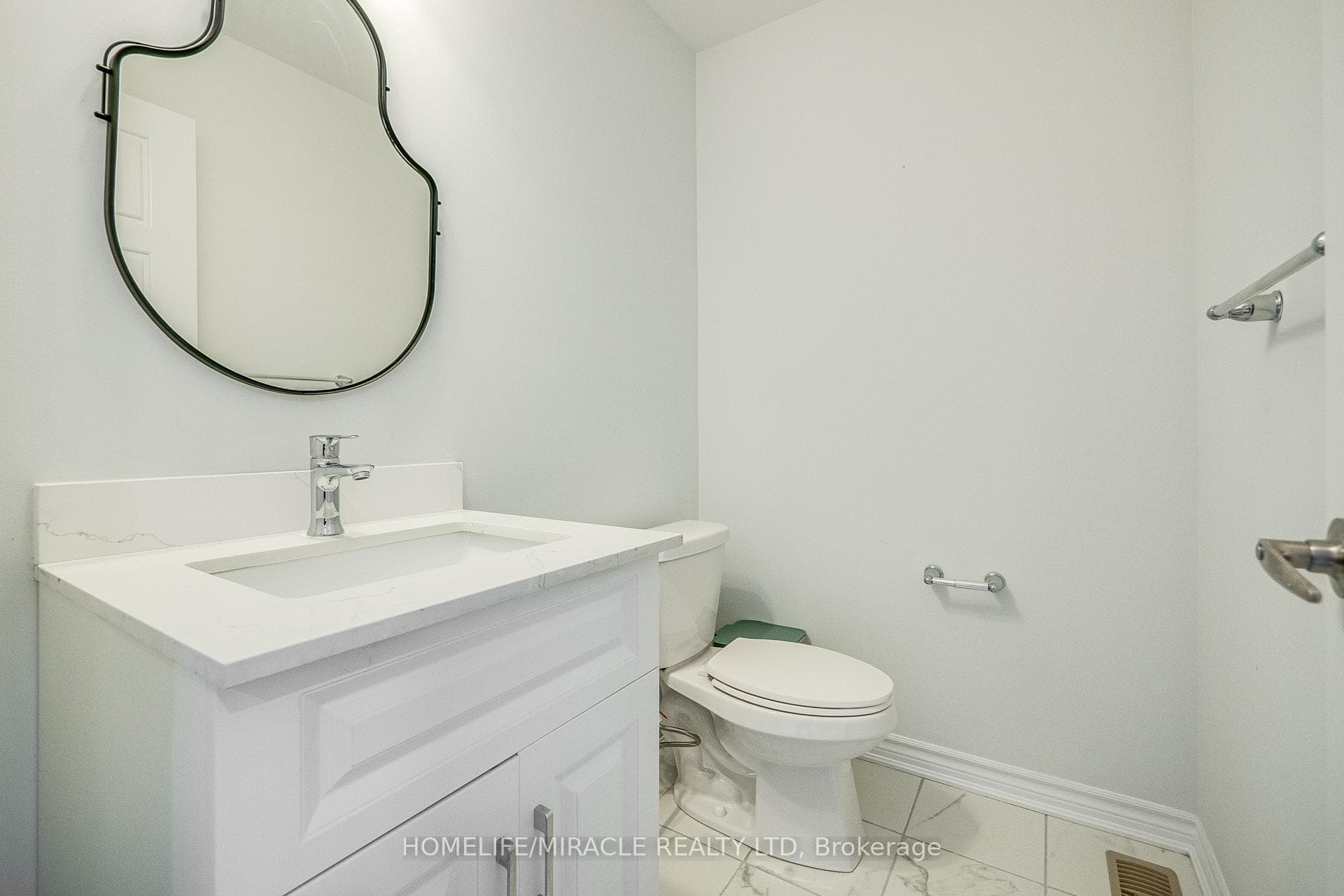 105 Gore Court photo 18
