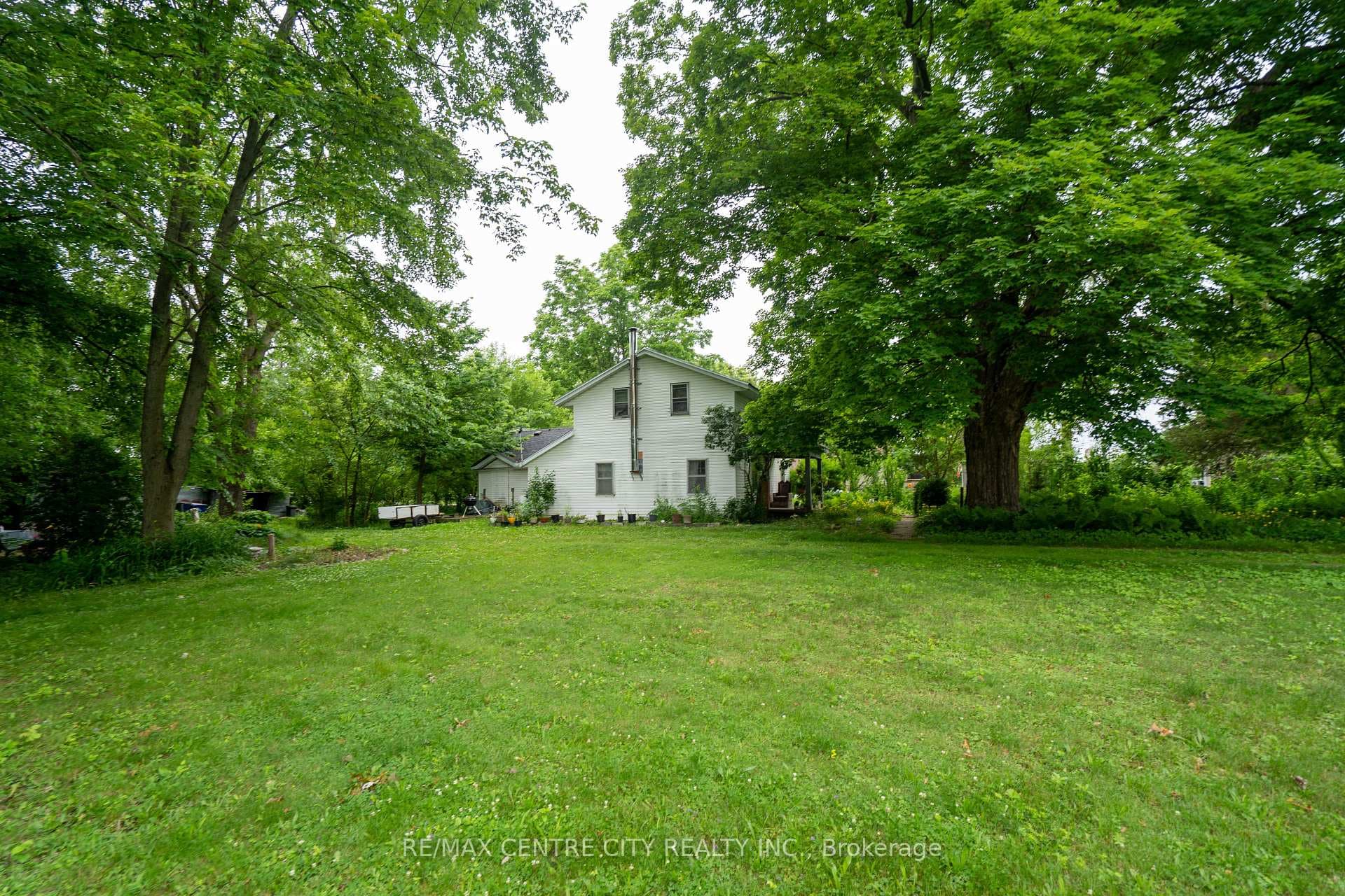 22971 Hagerty Road photo 2