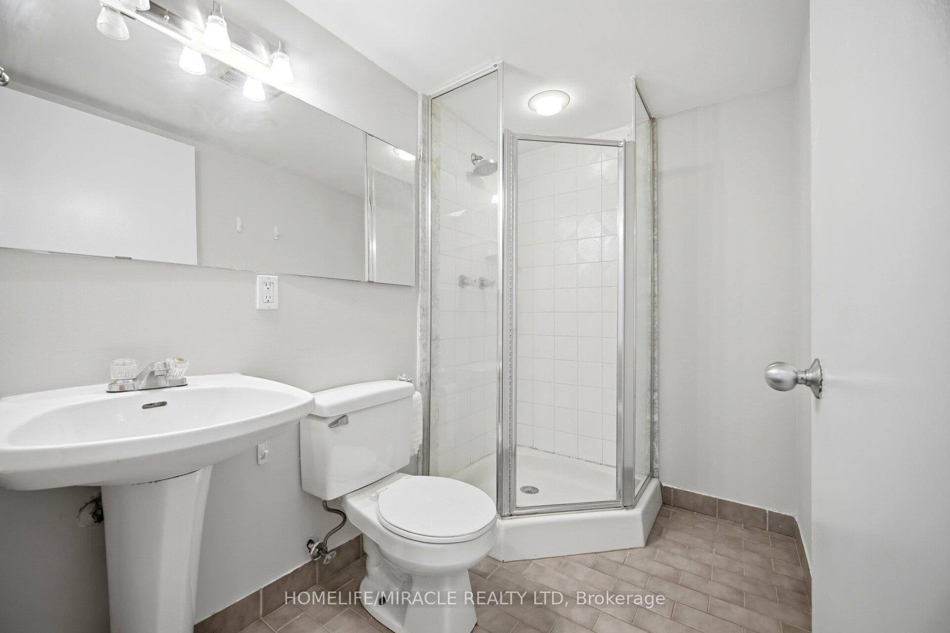 41 Markbrook Lane Unit 707 photo 11