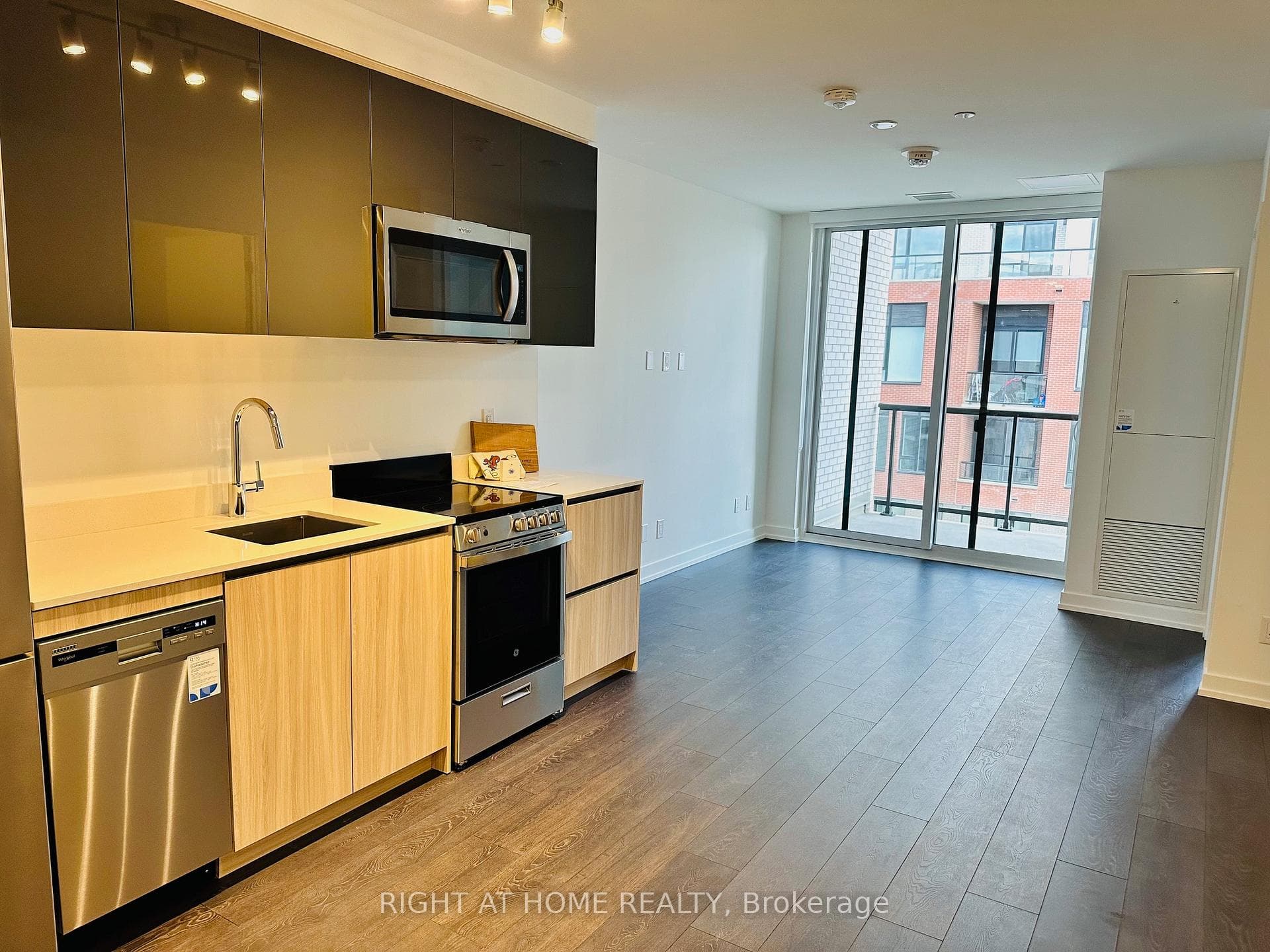 3100 Keele Street Unit 606 photo 5