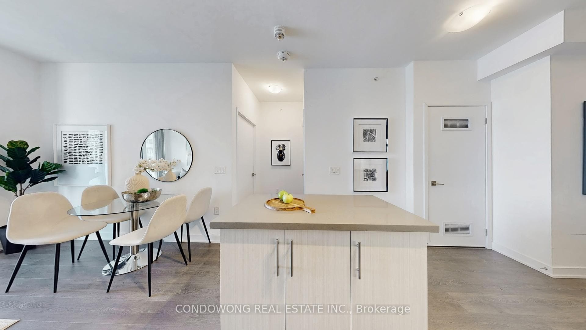 75 Oneida Crescent Unit 1502 photo 13