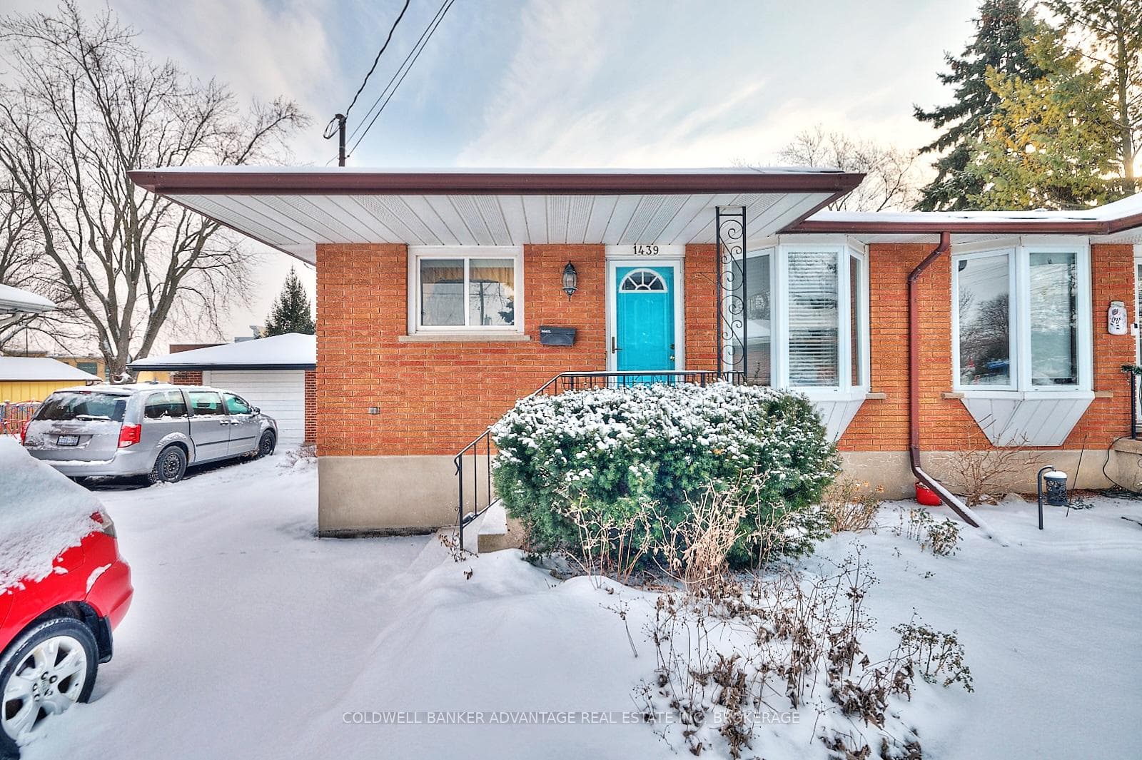 1439 STATION Street photo 5