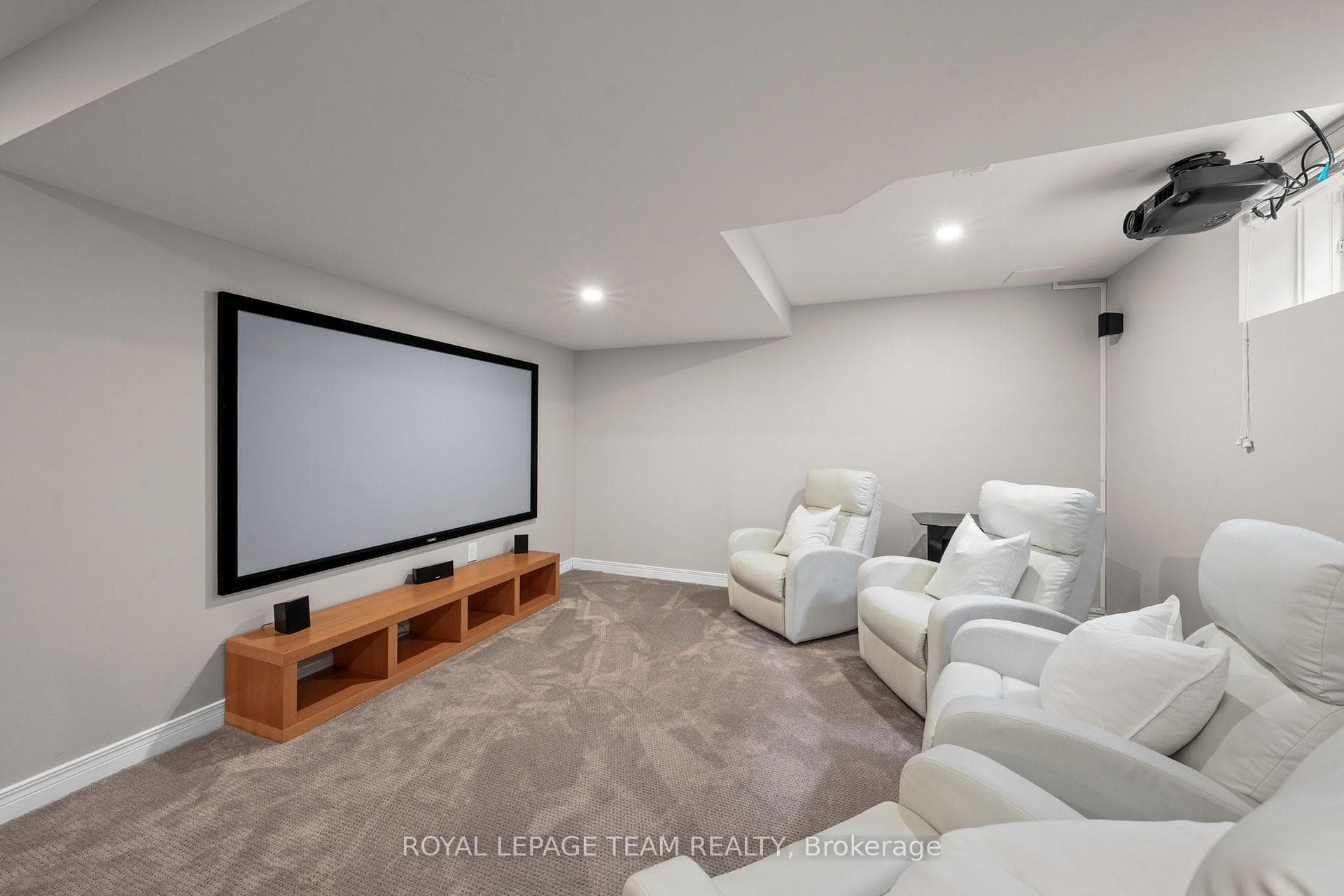 14 Ironside Court photo 37