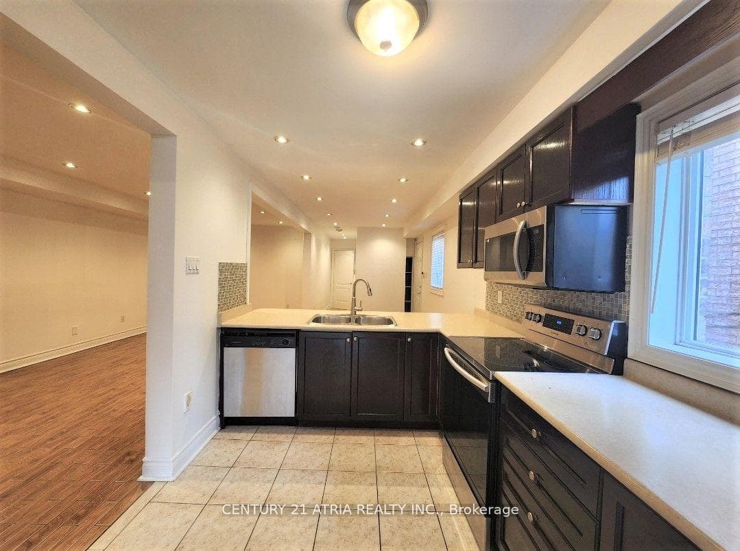 171 Freemont Street Unit Main photo 9
