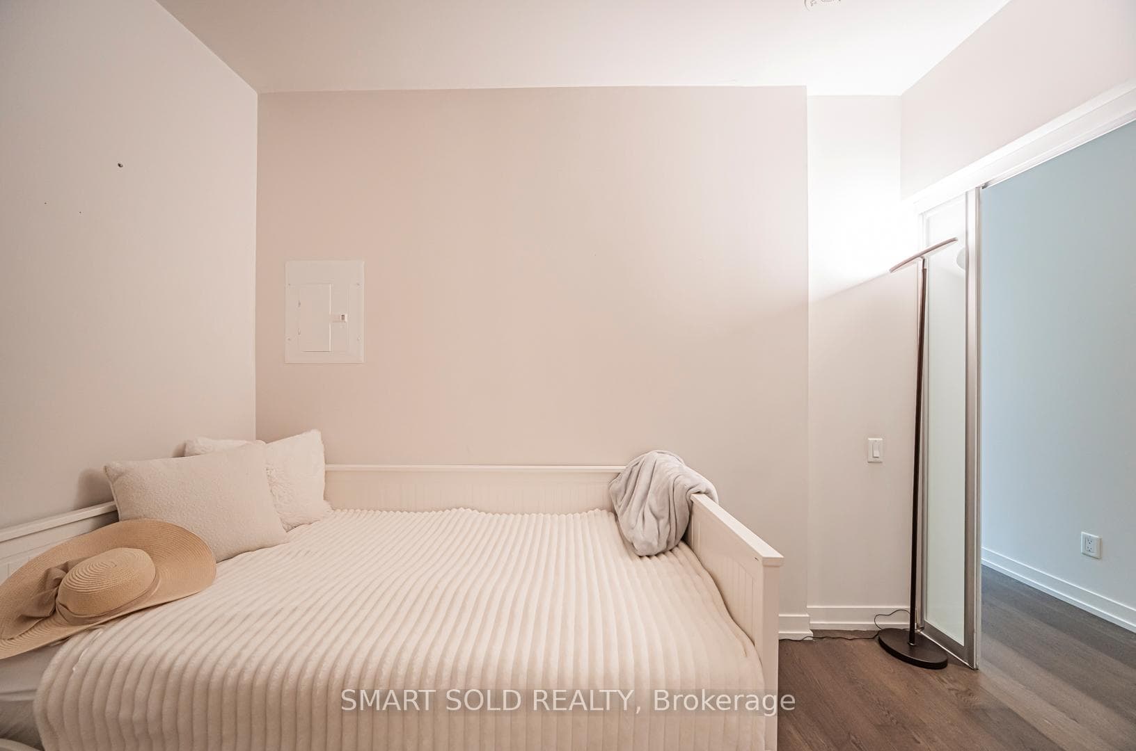 650 King Street Unit 106 photo 29
